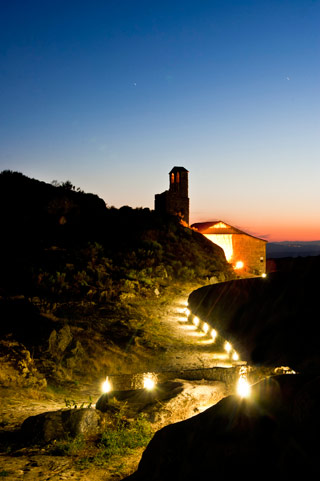 Imagen nocturna de Trevejo, en Sierra de Gata